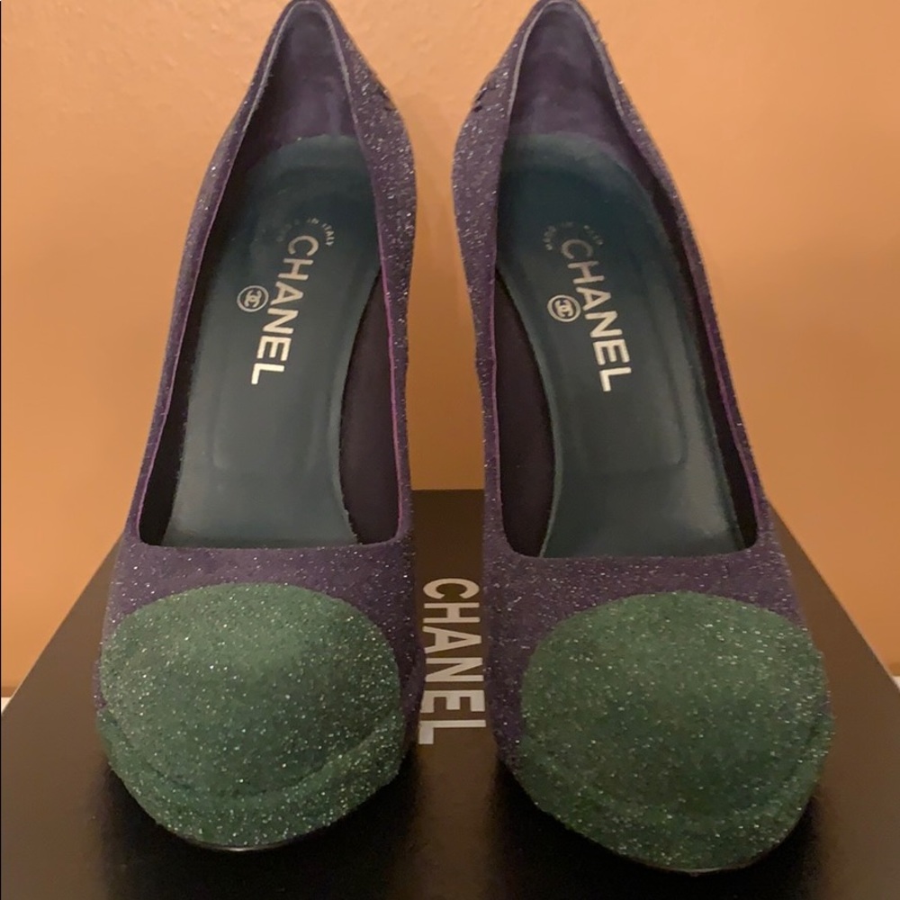 CHANEL HEELS